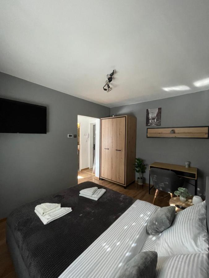 Cozy Studio 1 Bedroom Nearby Value Center Mall Zalău Exteriör bild